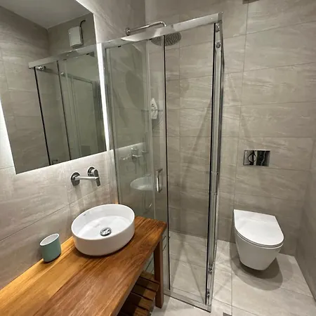 Andros Escape Korthio