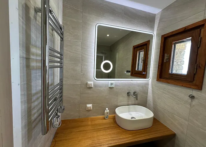 Andros Escape * Korthio