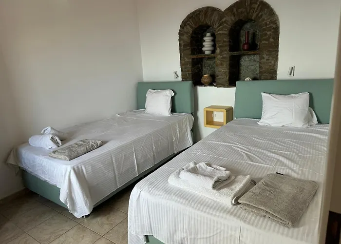 Semesterbostad Andros Escape *