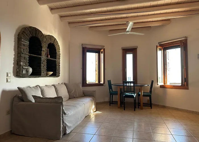 Andros Escape Semesterbostad *